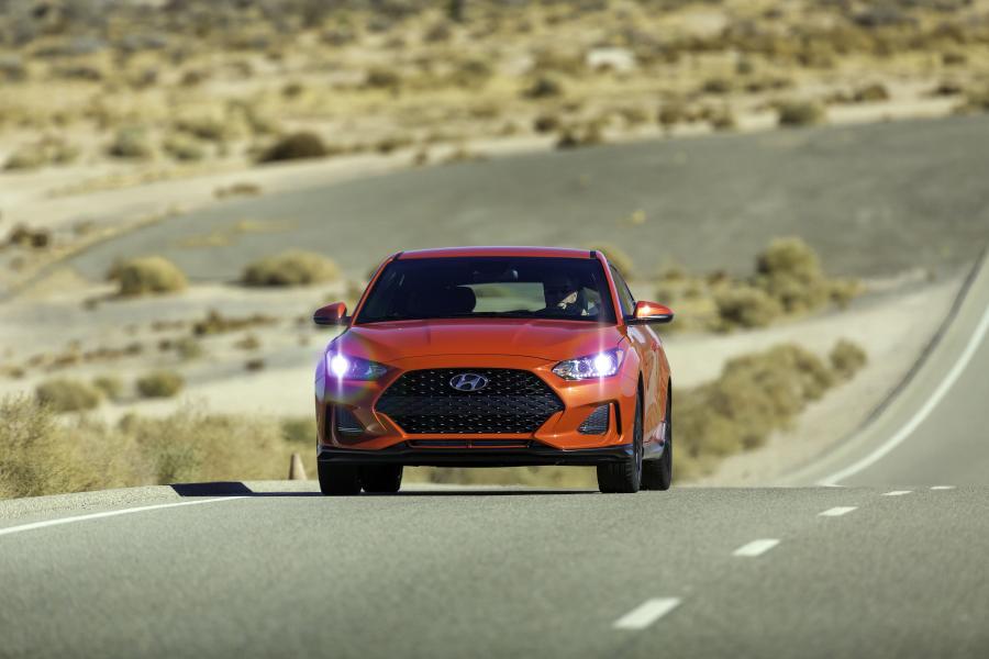  Hyundai Veloster Turbo R-Spec 2018 года  (NA) (фото 9 из 44)